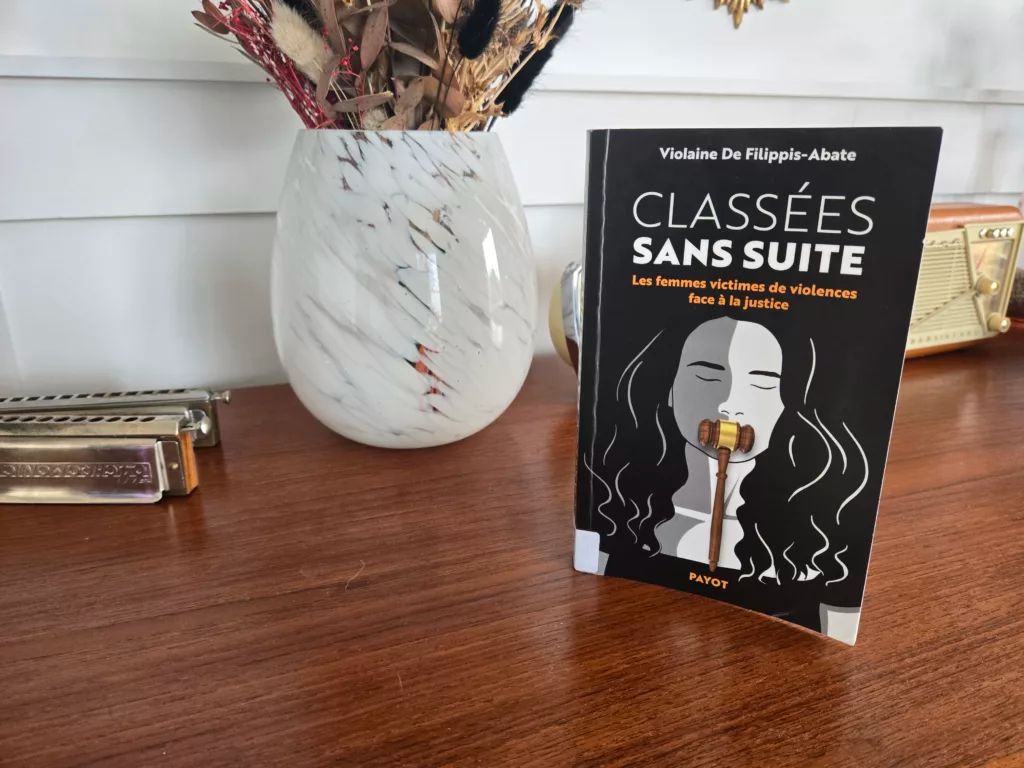 LECTURE – « Classées sans suite » de Violaine De Filippis-Abate